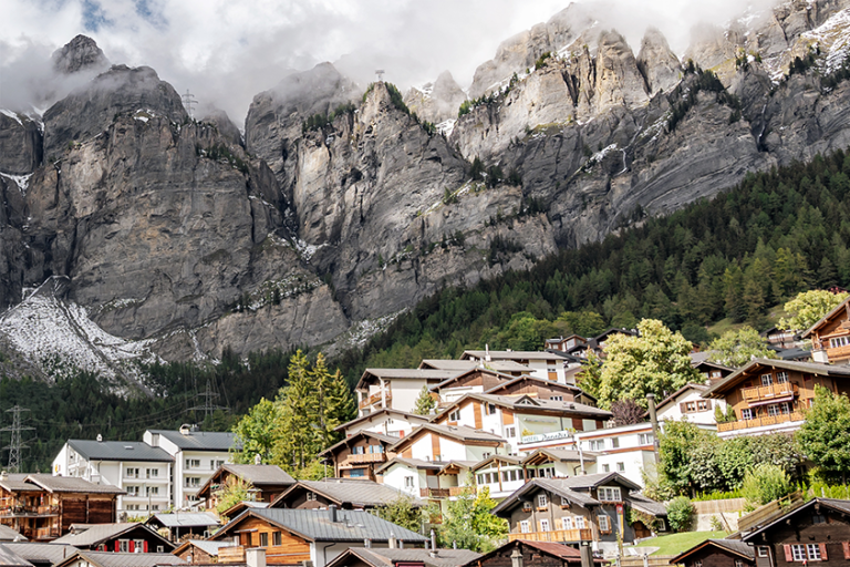 Hotel Paradis B&B - Leukerbad image1