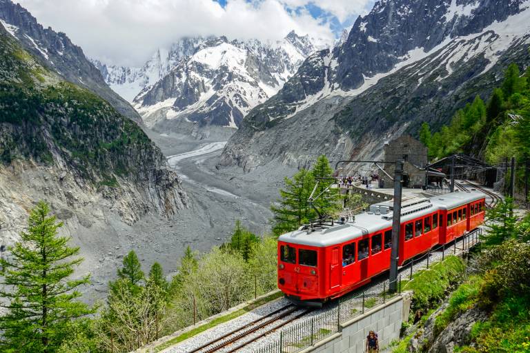 Mer de Glace et train du Montenvers image1