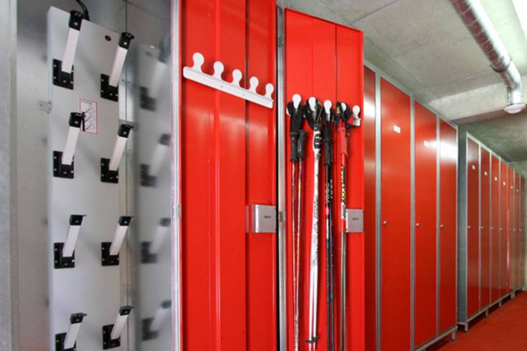 Ski lockers Umbrella bar - Côte Brune image2
