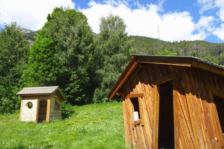 THEMED PATH: The Mountain Hut path image1