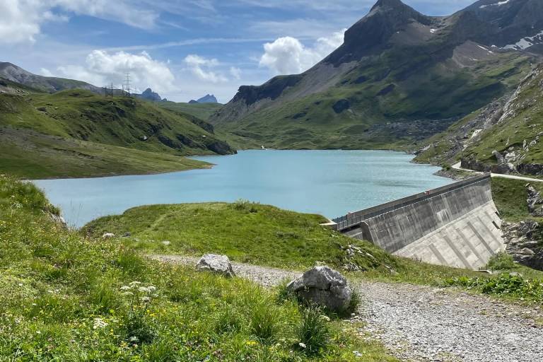 F3 Tour du Wildhorn Etappe 4: Cabane des Audannes - Sanetschpass - Gsteig image1