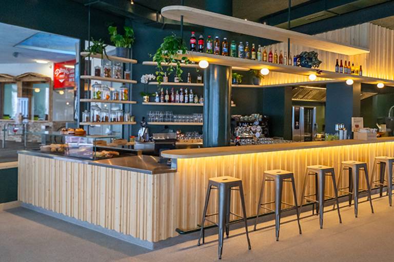 Restaurant & Bar Le Roc Star - Villars image1