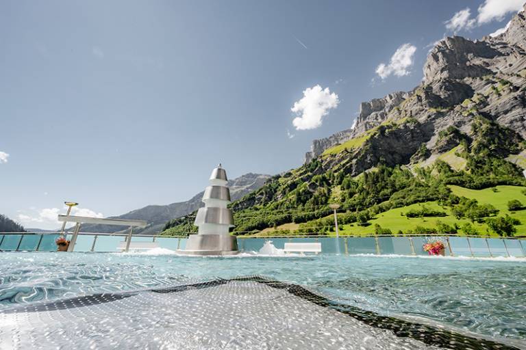 Leukerbad Therme  image2