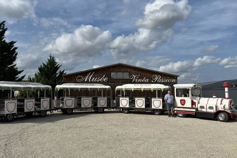 Le Petit Train Touristique de Chablis image1