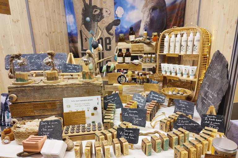 L'Âne Qui Bulle : Visite et atelier de fabrication de cosmétique image1