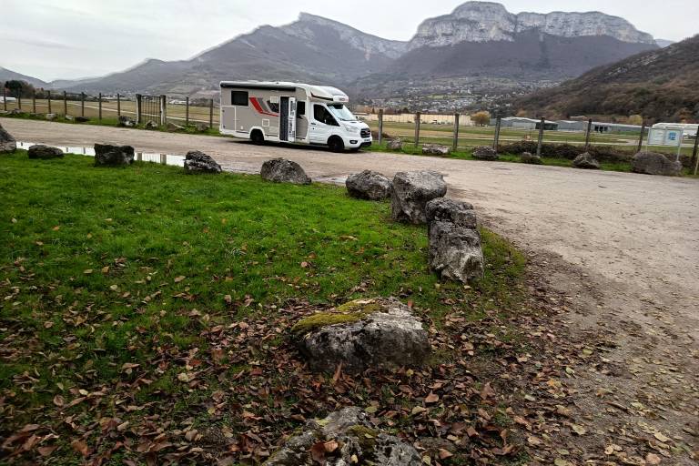 Aire de stationnement pour camping-car image1