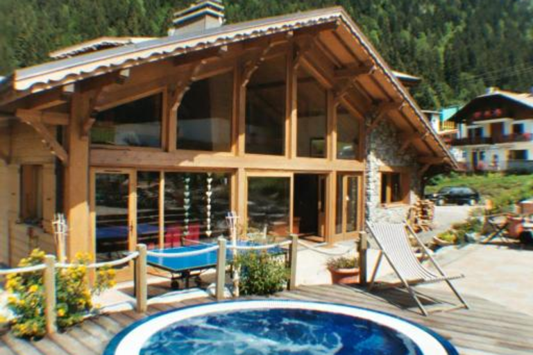 Hôtel Au Coin du Feu / Chilly Powder image2