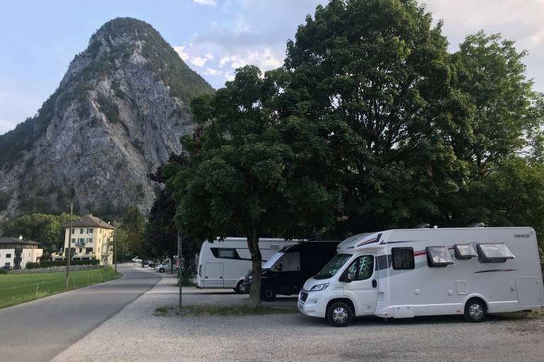 Aire de stationnement camping-car au parking du Plot image1