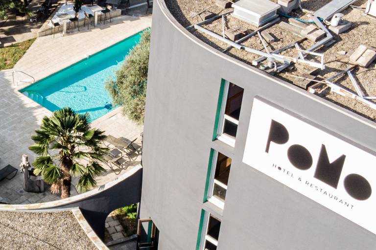 PoMo Hôtel & Restaurant image1