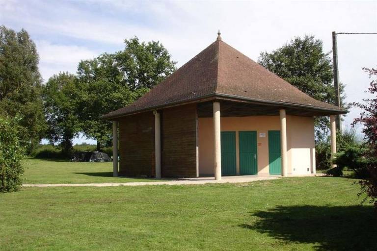 Aire naturelle de camping image1