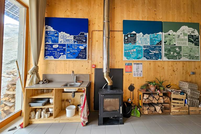 Refuge du Lac du Pavé image2