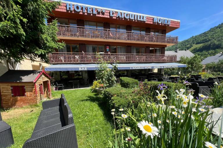 Aiguille Noire hotel image1