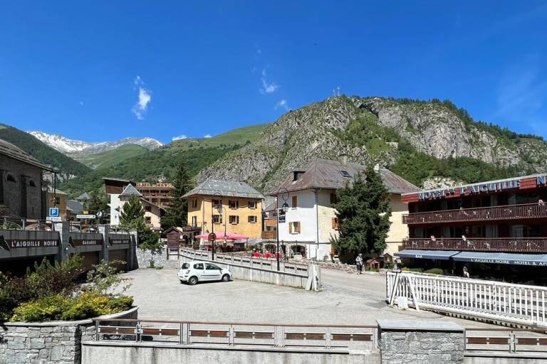 Aiguille Noire hotel image2