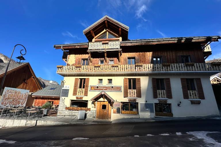 Hotel Chalet 'Les Mélèzes' image1
