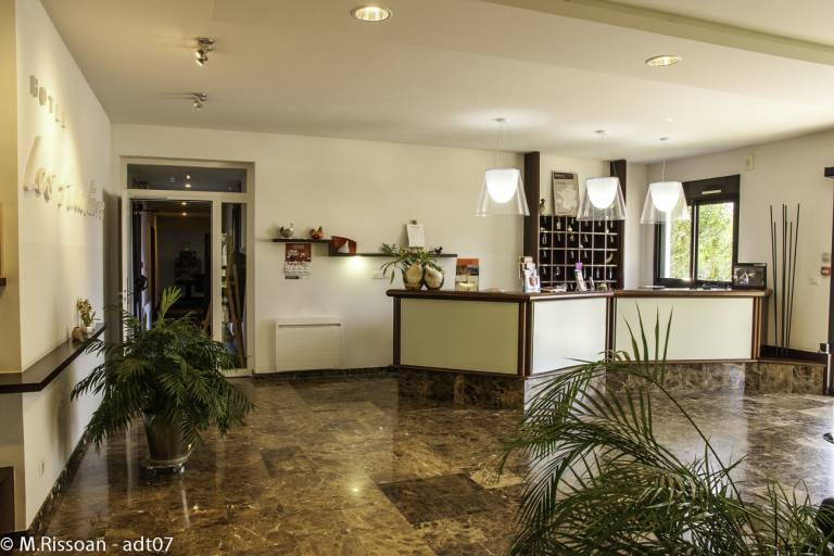 Hôtel les Amandiers image2