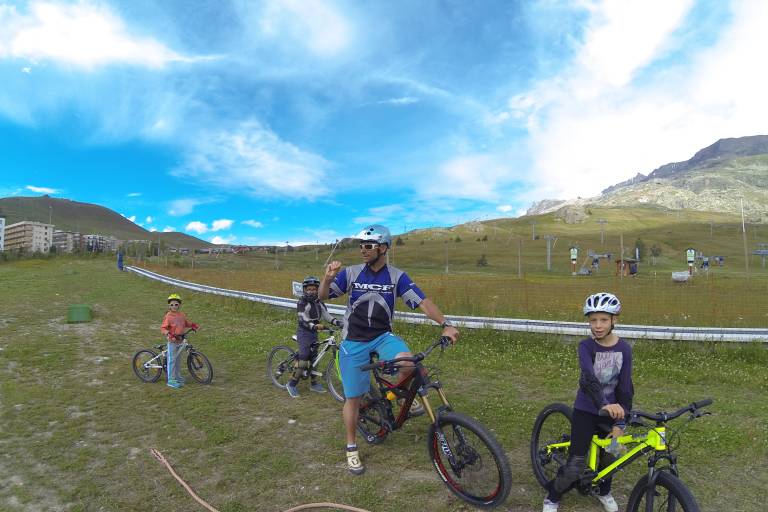 Ecole MCF Alpe d'Huez - Cours de VTT et Vélo de route image1