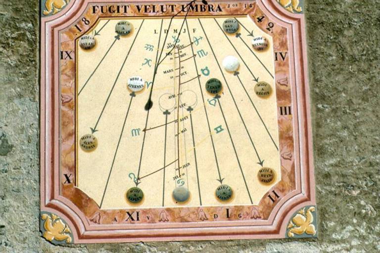 The St Jacques' church sundial image1