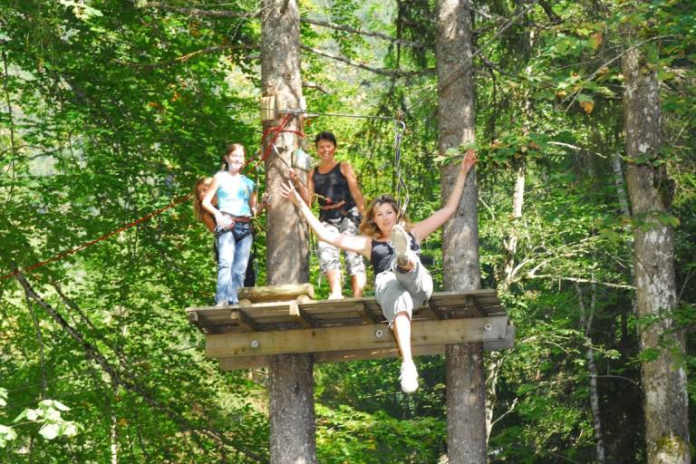 Cascade Aventure - Tree climbing image2