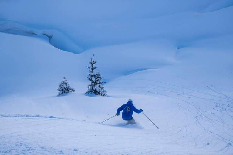Ski de randonnée avec MB Ski Snowboard and Outdoor Experiences image1