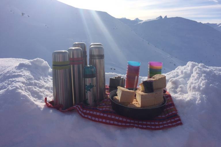Snowshoes "Savoyard snacks at altitude" image1