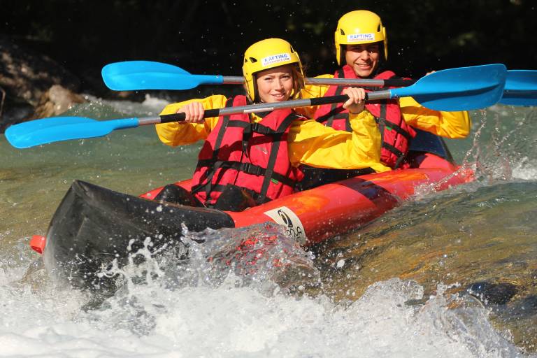Whitewater rafting experience image2