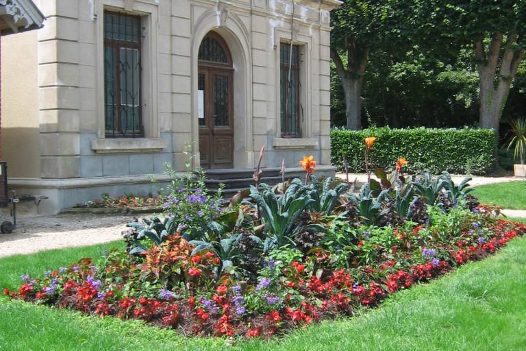 Municipal public garden Delarue image2