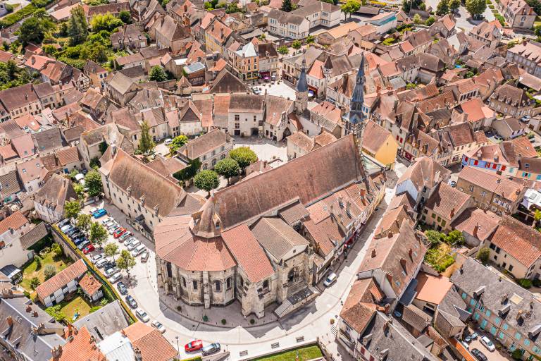 Saint-Pourçain, cité viticole image1