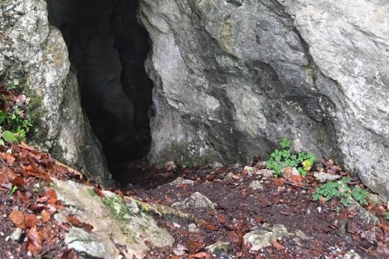 Mégevette cave image1