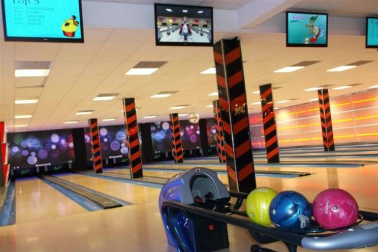 Bowling Le 108 image1