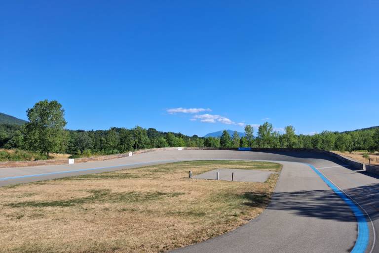 Vélodrome Espace Sport et Nature du Fier image1
