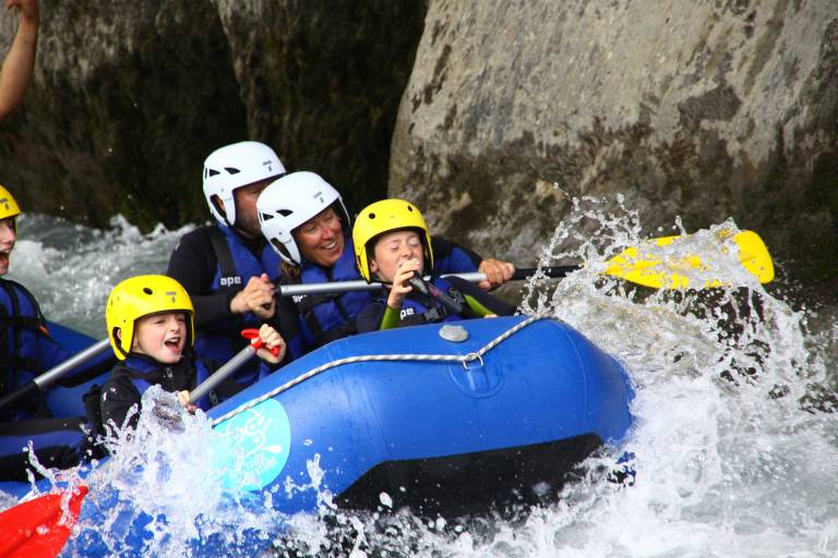 Rafting familial sur le Giffre image1