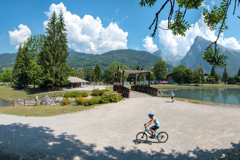 Base de loisirs des Lacs aux Dames en été image1