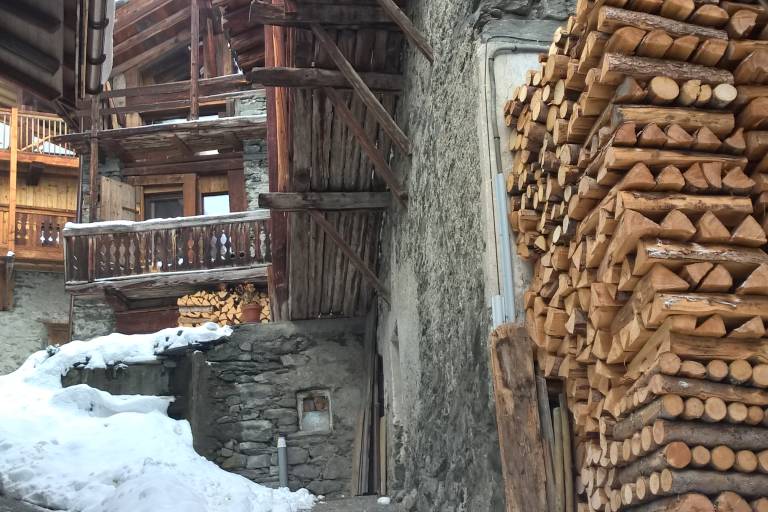 Hameaux du Miroir et de la Masure et la chapelle Ste Brigide image2