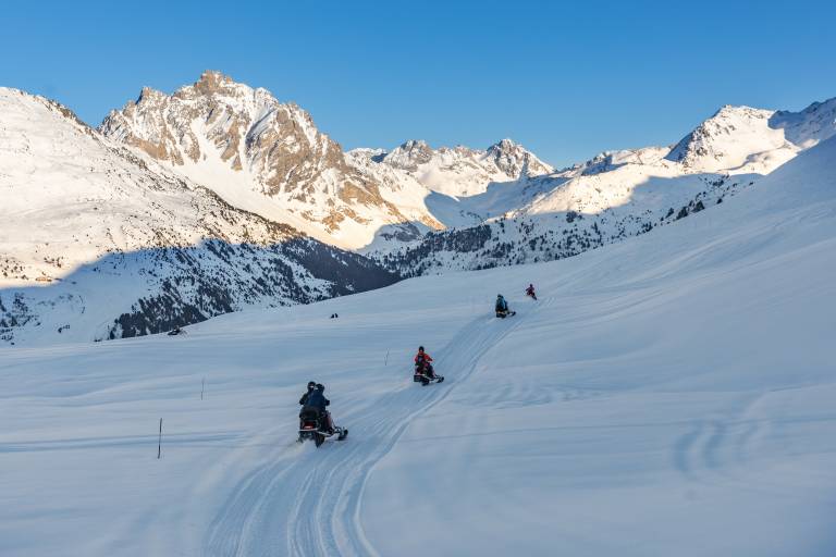 Randonnée découverte d'une heure en motoneige image1