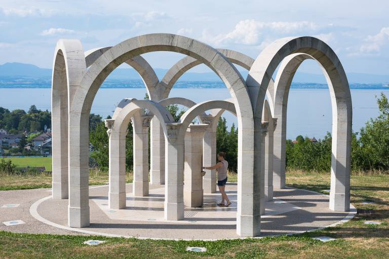 Point of view from the Farquenoud fountain image2