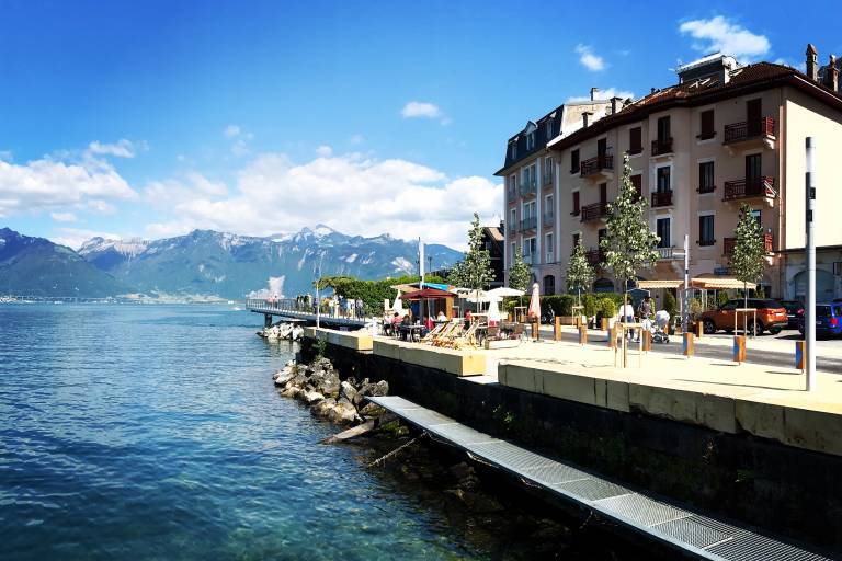 Moorings Place Jean Moulin image1