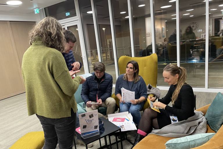 Murder Party, giant cluédo image1