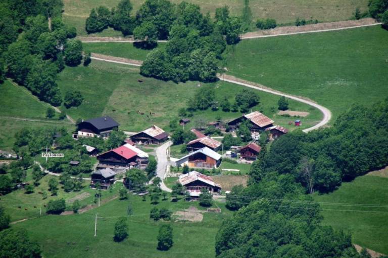 Le hameau de la Tonnaz image1