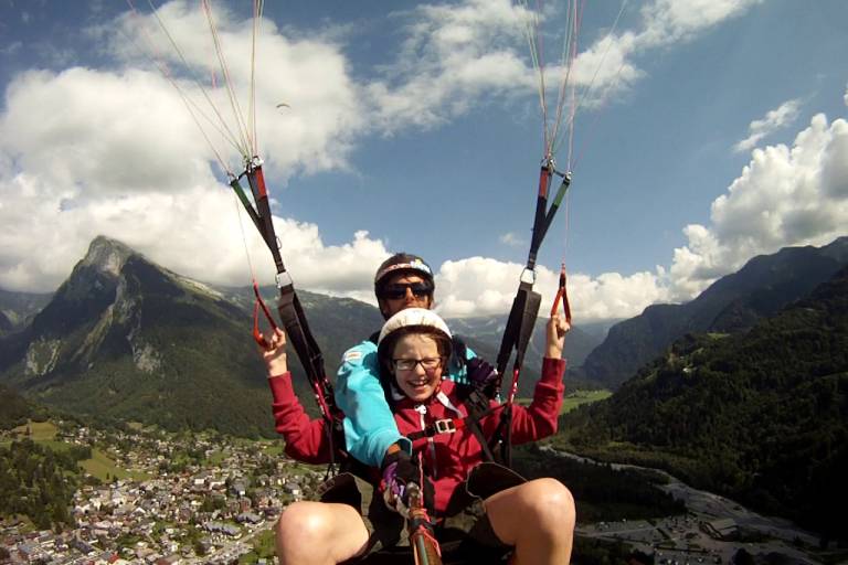 Paragliding discovery flight: A moment suspended between heaven and earth! image2