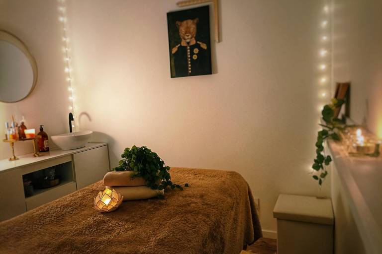 Magali Degardin - Wellness massages - Lymphatic drainage image2