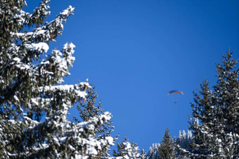 Tandem paragliding flights image2