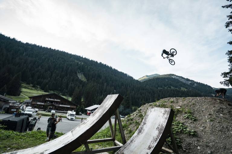 Bike Park - The "Pro" Slopestyle image1