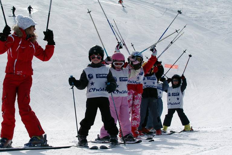 Cours de ski + garderie image1