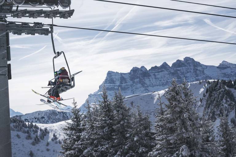 Petit Châtel chairlift image1