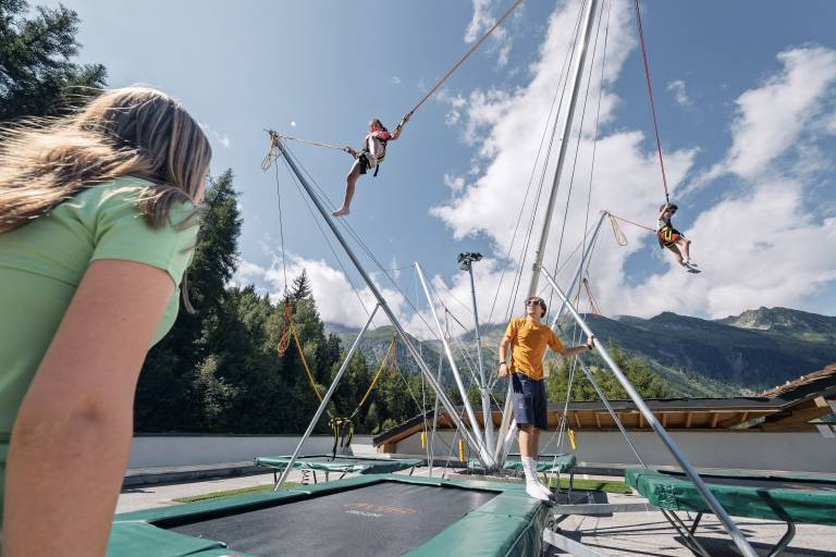 Trampoline Bungy image1