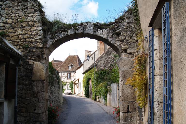 Commented visit by night image1