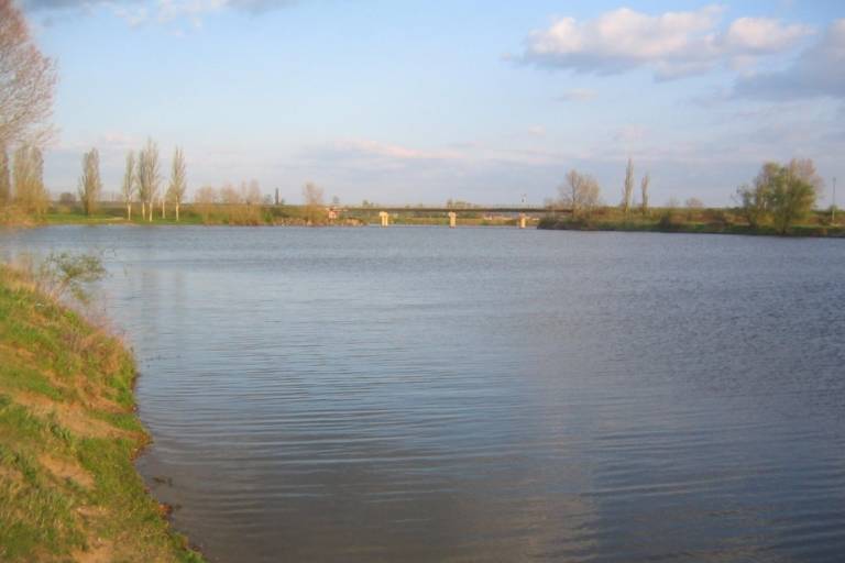 Plan d'eau du Riau de Bessay image2