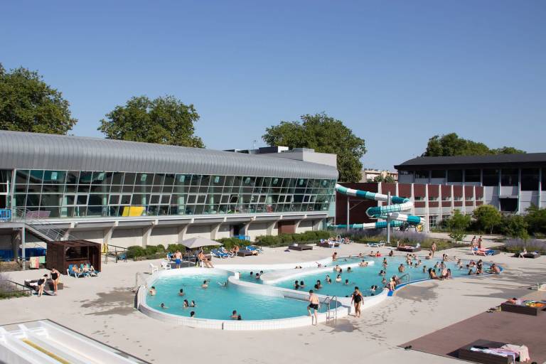 Centre aqualudique L'Ovive image1