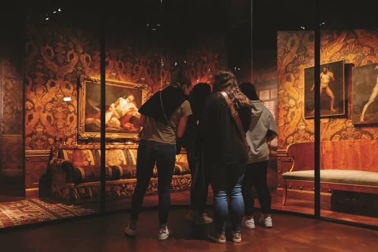 The National Center for Stage Costumes image2