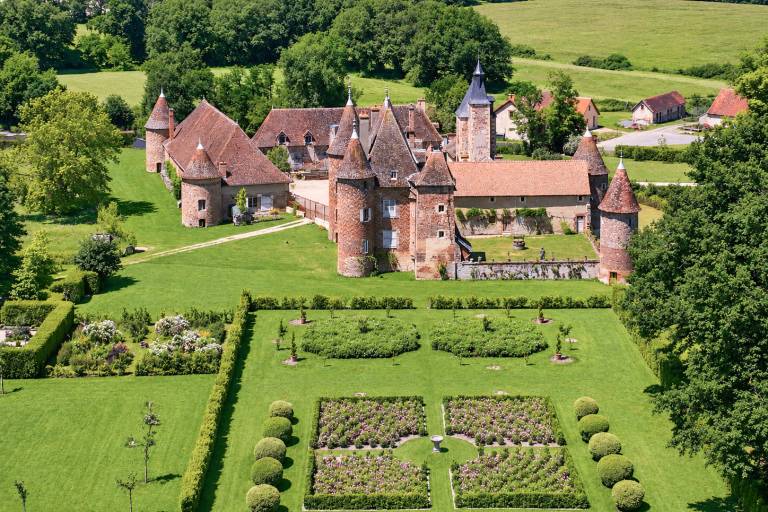 Château de la Cour en Chapeau image1